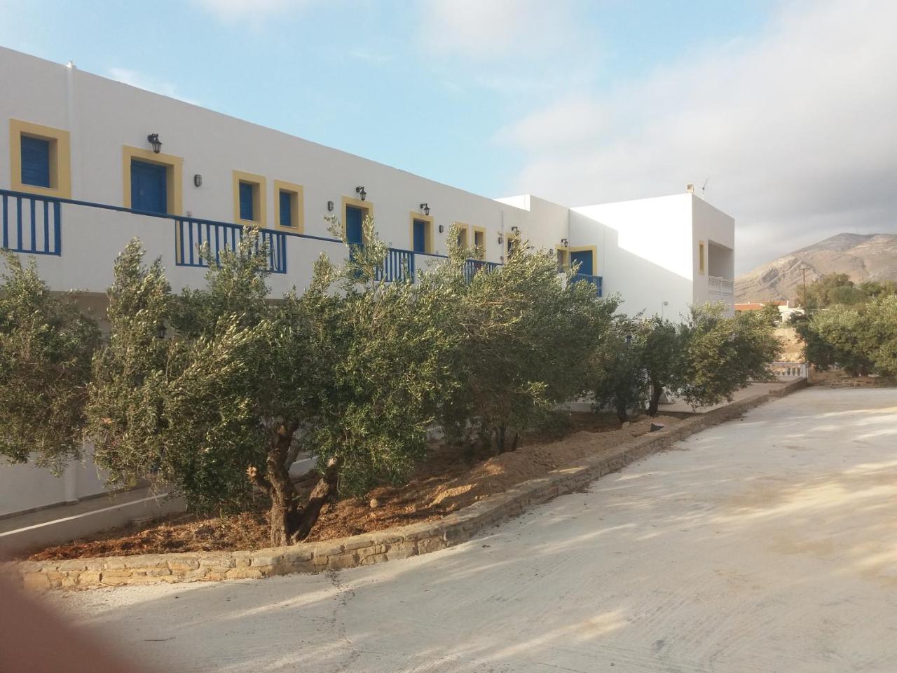 Aeriko Hotel Apartments Agia Marina  외부 사진